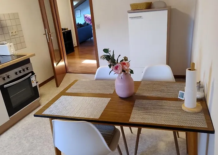 公寓 Dachwohnung *